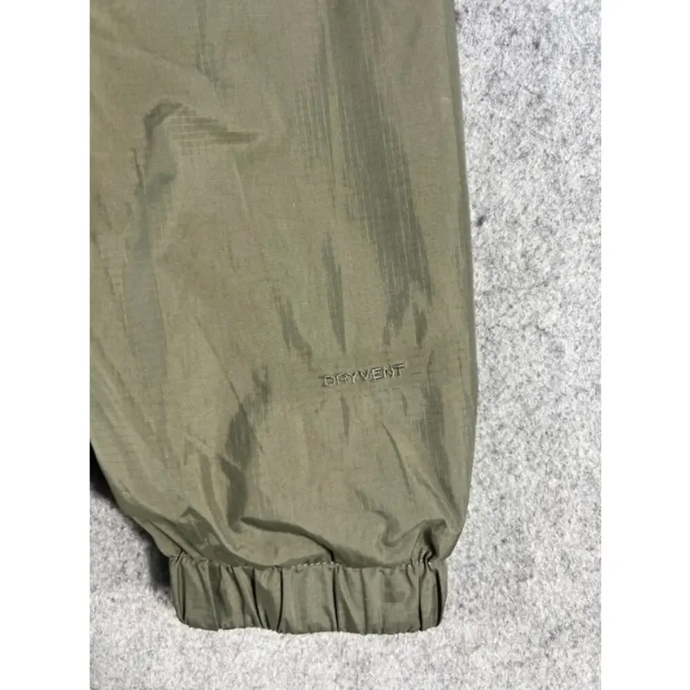 The North Face Resolve 2 Rain Jacket Mens M Waterproof Green DryVent NF0A2VD5